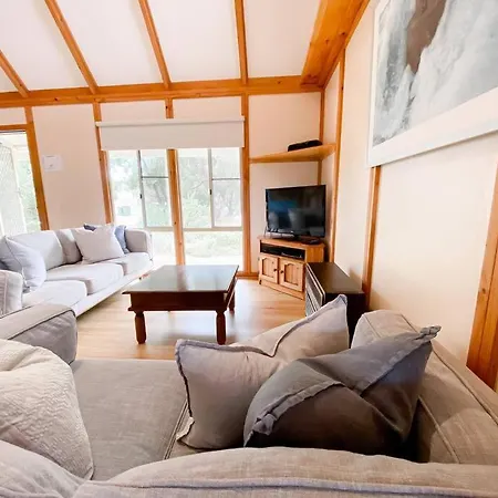 Ocean View Walk To The Beach & Surfers Point - Margaret River Properties Prevelly Exterior photo