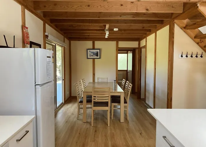Ocean View Walk To The Beach & Surfers Point - Margaret River Properties