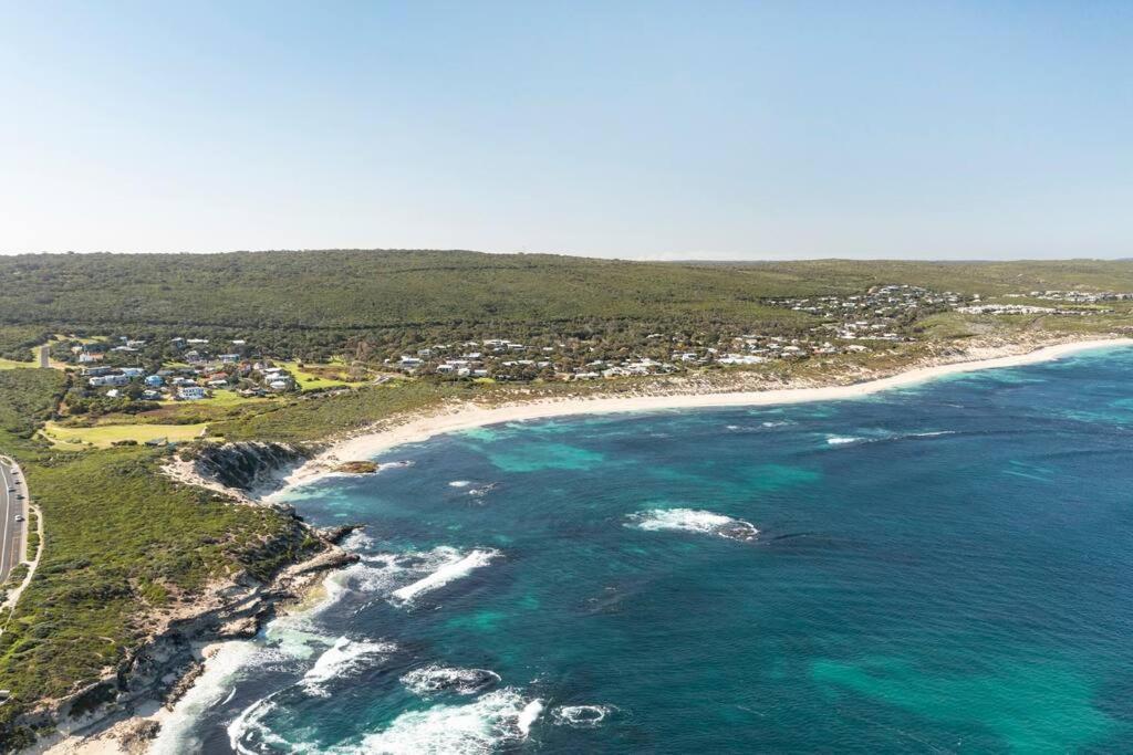 Ocean View Walk To The & Surfers Point - Margaret River *
